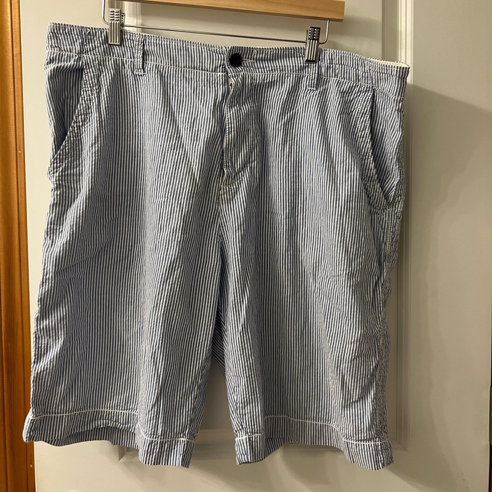 Men’s Old Navy Sear Sucker Shorts